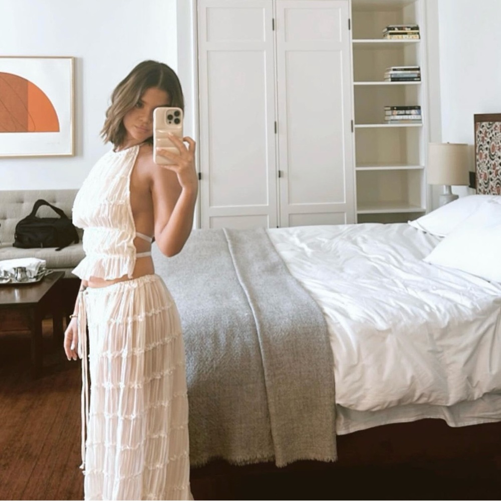 Boutique Backless Top